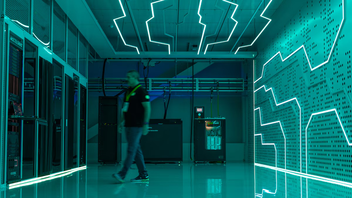 Nota destacada del día: Inteligencia Artificial dará impulso de 25% a la IED, prevé IP